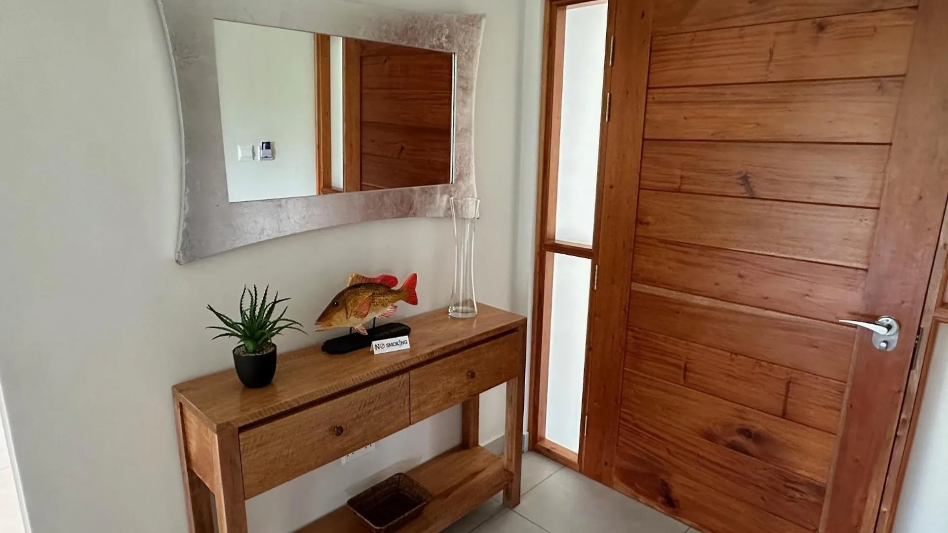 Aran Apartments Au Cap 0*,